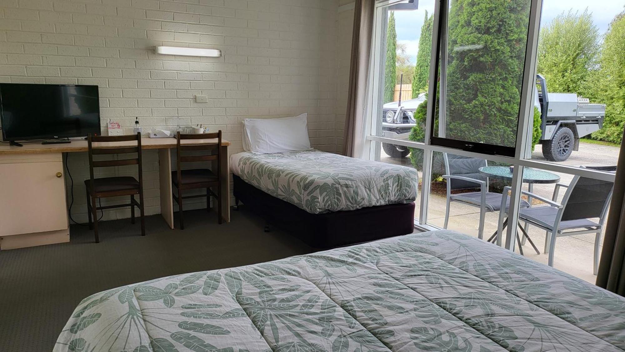 Kooweerup Motel Koo Wee Rup ภายนอก รูปภาพ